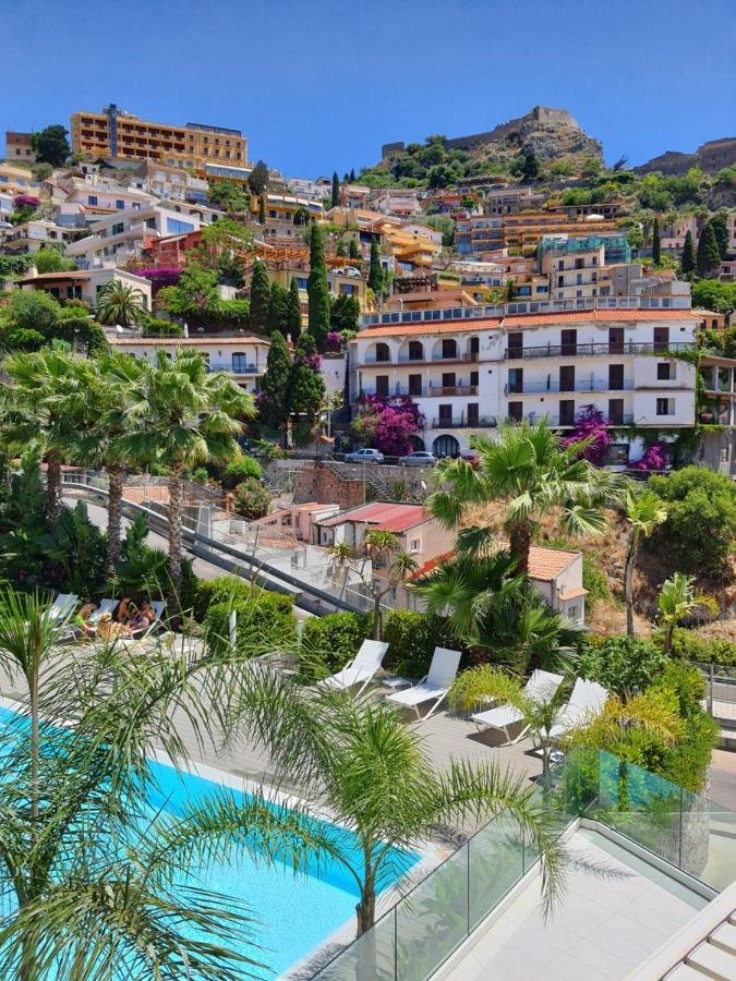 Minerva Luxury Town Center , Pool And Parking Apartment Taormina Luaran gambar