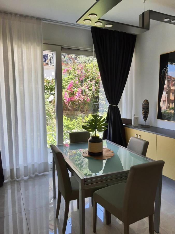 Minerva Luxury Town Center , Pool And Parking Apartment Taormina Luaran gambar