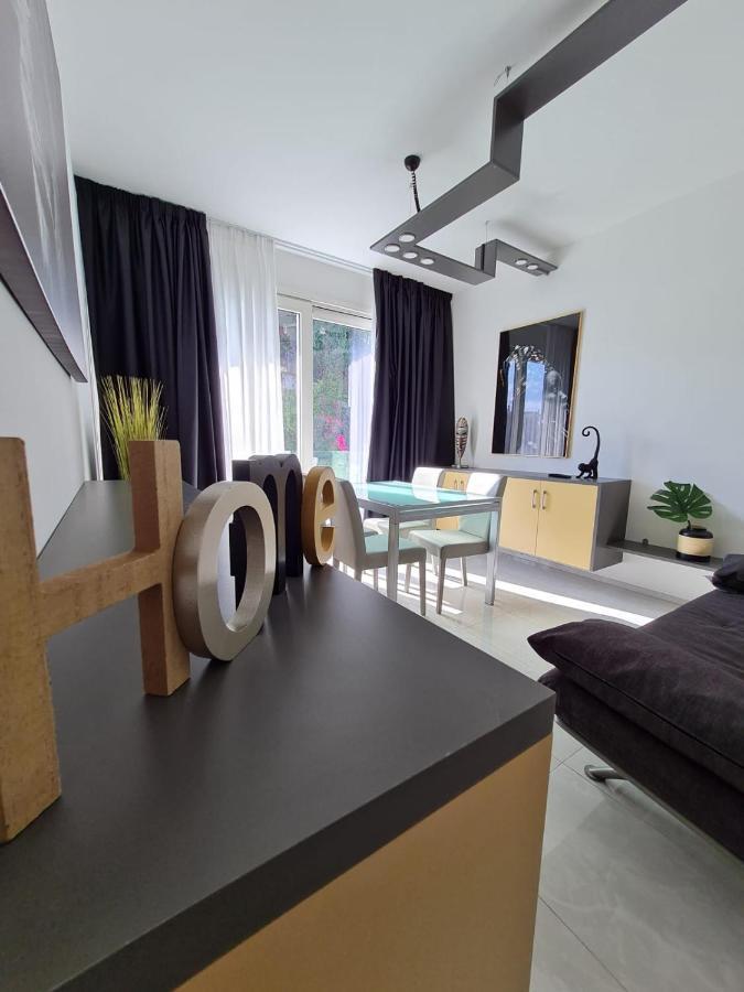 Minerva Luxury Town Center , Pool And Parking Apartment Taormina Luaran gambar
